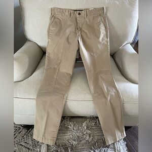 Men’s skinny chino pants